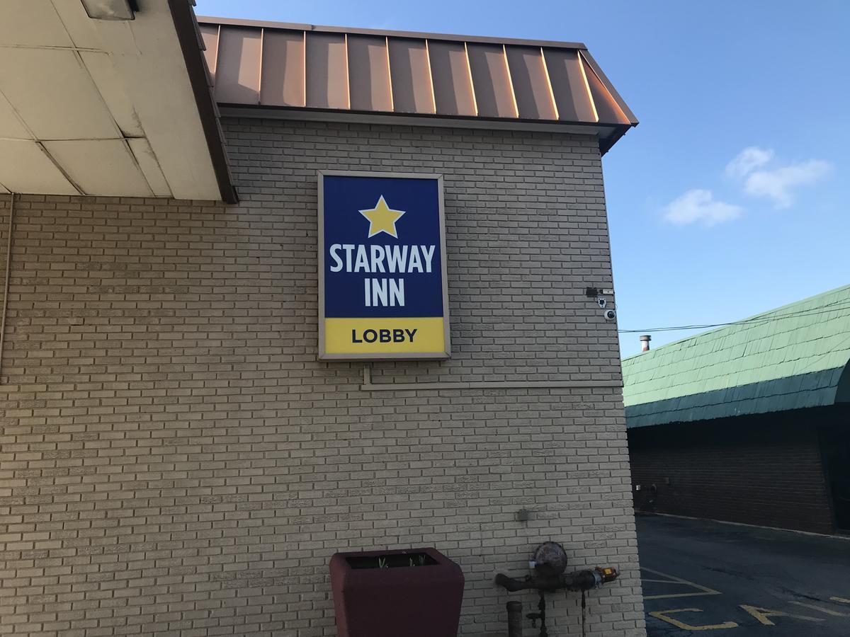 Starway Inn Lansing Esterno foto